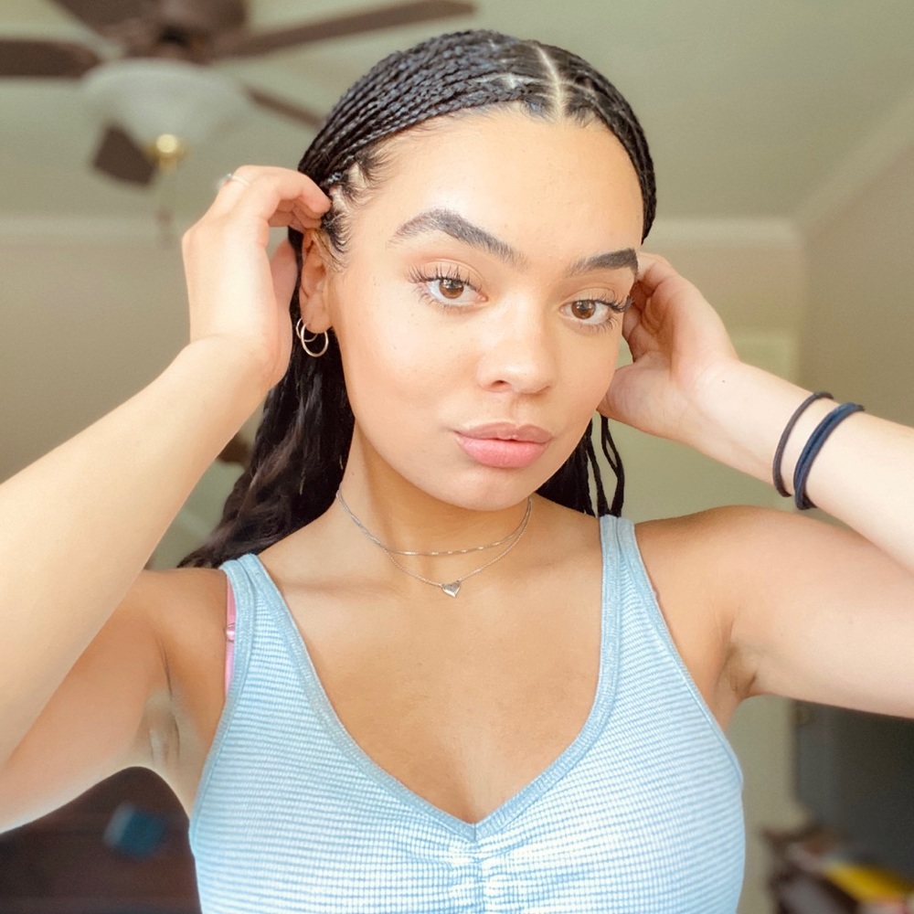 Meet your Posher, Naomi